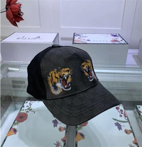 gucci casquette lion|gucci butterfly animal logo.